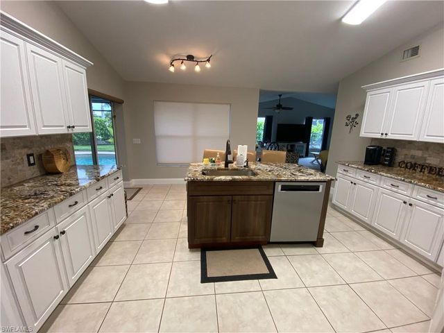 1102 El Dorado PKWY W, Cape Coral, FL 33914