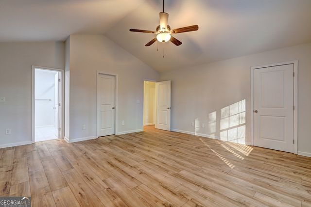 17 Carey Court, Grantville, GA 30220