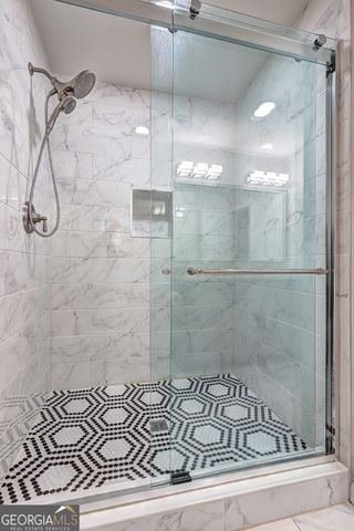 17 Carey Court, Grantville, GA 30220