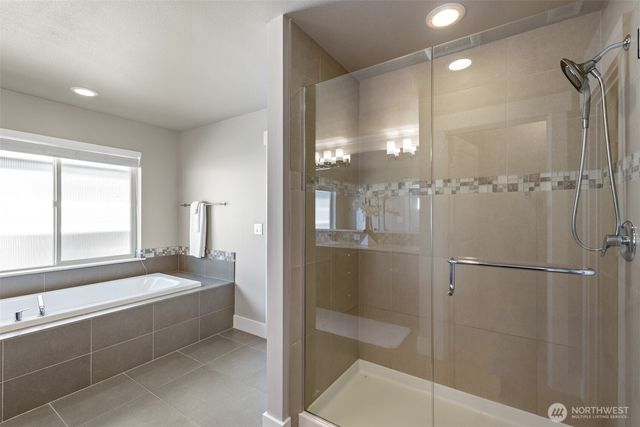 610 Field Place NE, Renton, WA 98059