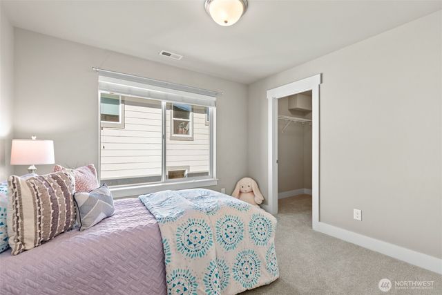 610 Field Place NE, Renton, WA 98059