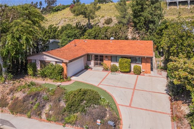 3139 Kirkham Drive, Glendale, CA 91206