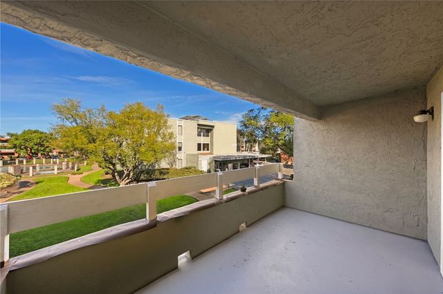 1040 E Washington, Escondido, CA 92025