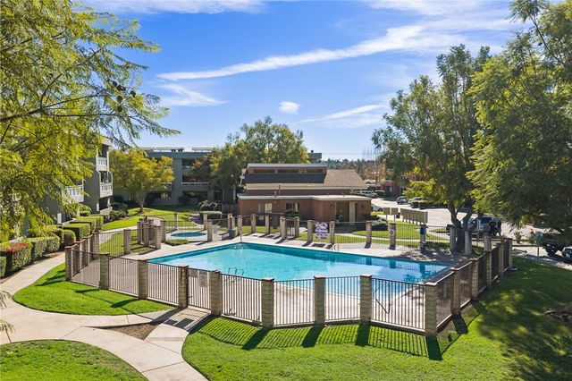 1040 E Washington, Escondido, CA 92025