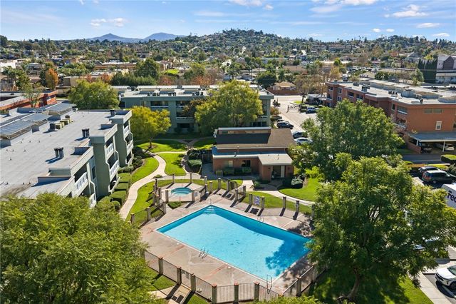 1040 E Washington, Escondido, CA 92025