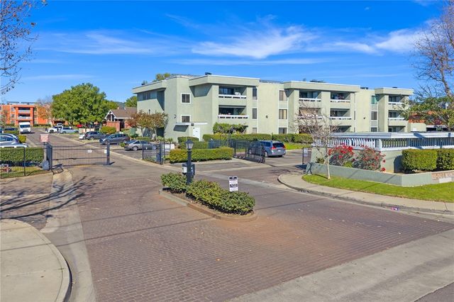 1040 E Washington, Escondido, CA 92025