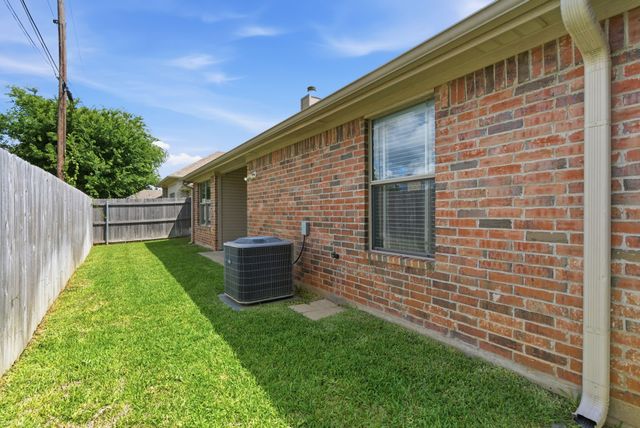 1712 Sully Court, Stephenville, TX 76401