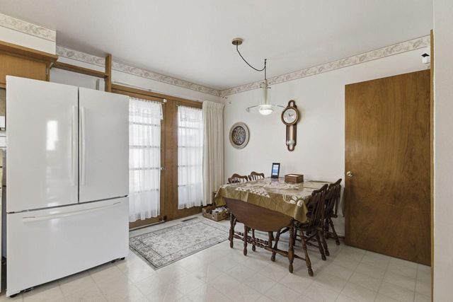 5302 Athens AVENUE, Racine, WI 53406