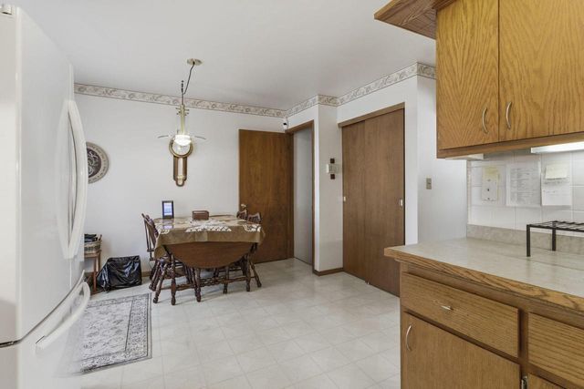 5302 Athens AVENUE, Racine, WI 53406