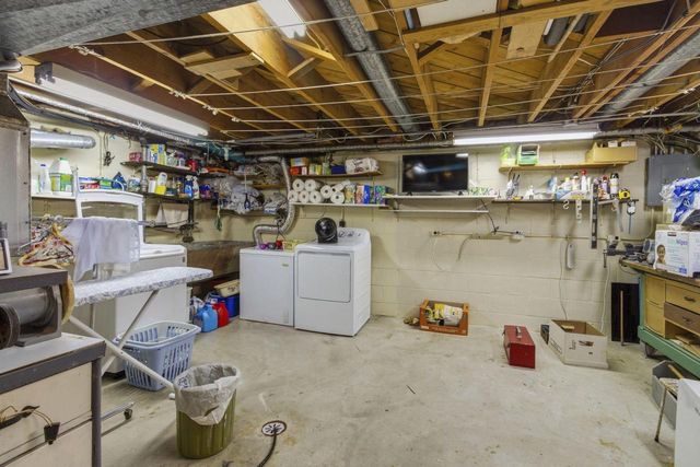 5302 Athens AVENUE, Racine, WI 53406