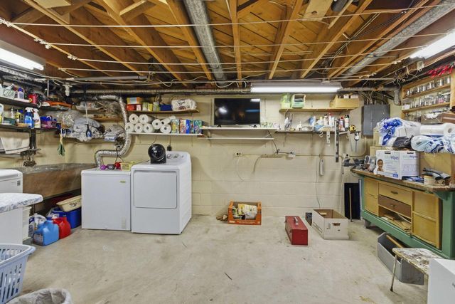 5302 Athens AVENUE, Racine, WI 53406