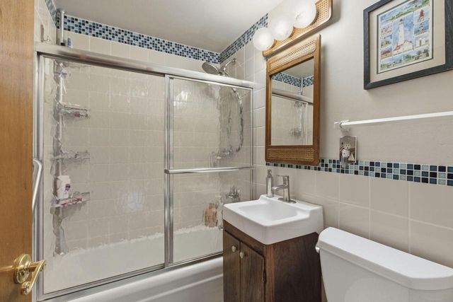 5302 Athens AVENUE, Racine, WI 53406