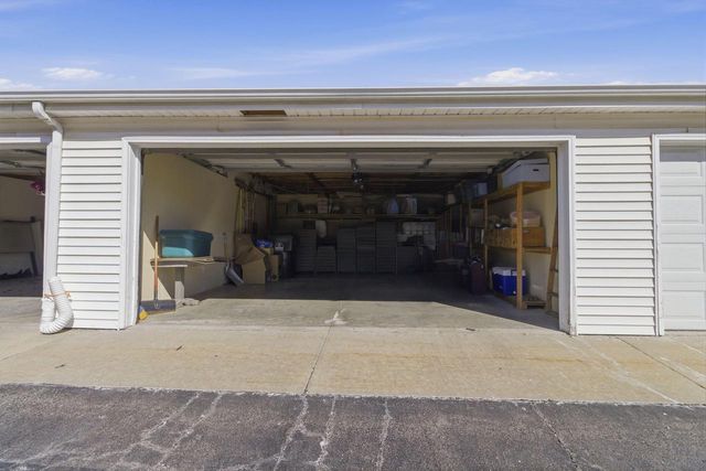 5302 Athens AVENUE, Racine, WI 53406