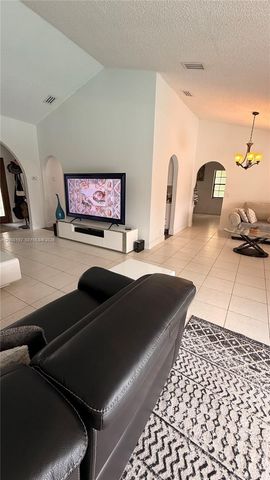 15705 SW 7th Pl, Sunrise, FL 33326