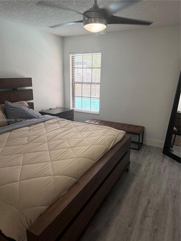 15705 SW 7th Pl, Sunrise, FL 33326