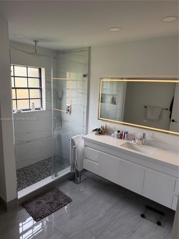 15705 SW 7th Pl, Sunrise, FL 33326