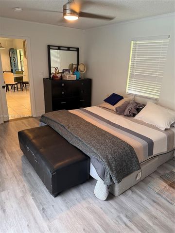 15705 SW 7th Pl, Sunrise, FL 33326