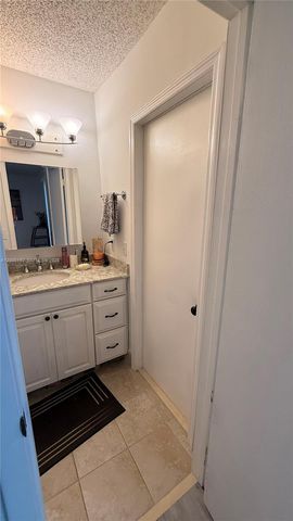 15705 SW 7th Pl, Sunrise, FL 33326