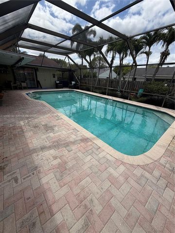 15705 SW 7th Pl, Sunrise, FL 33326