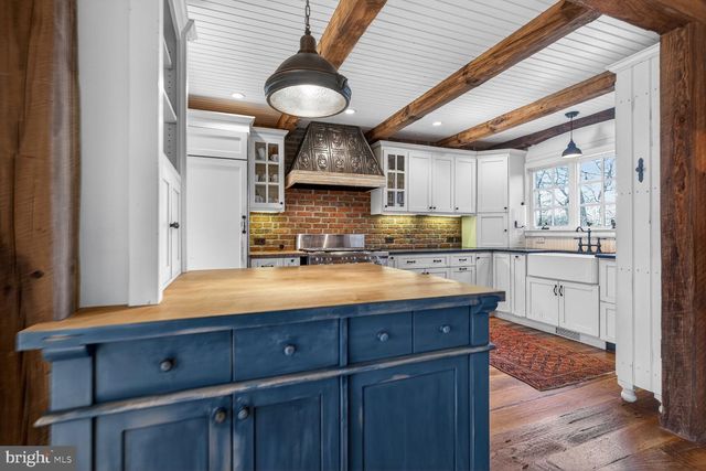 17651 RAVEN ROCKS RD, Bluemont, VA 20135