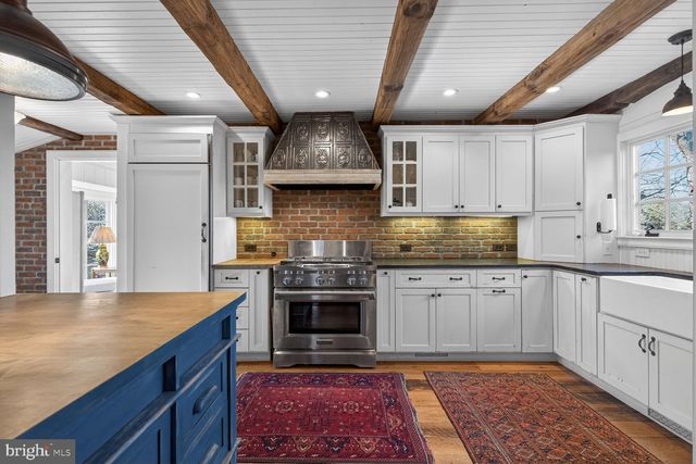 17651 RAVEN ROCKS RD, Bluemont, VA 20135