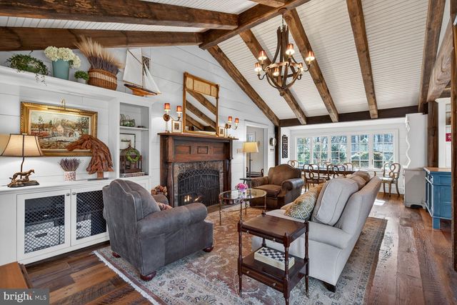 17651 RAVEN ROCKS RD, Bluemont, VA 20135