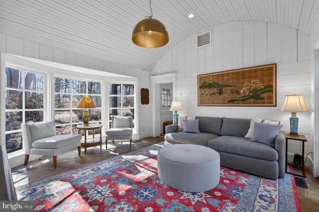 17651 RAVEN ROCKS RD, Bluemont, VA 20135