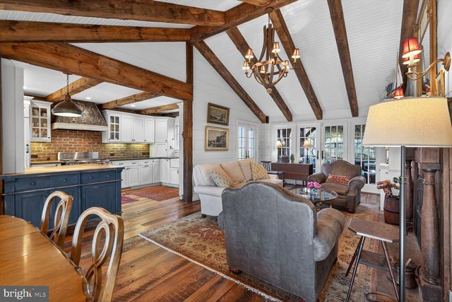 17651 RAVEN ROCKS RD, Bluemont, VA 20135