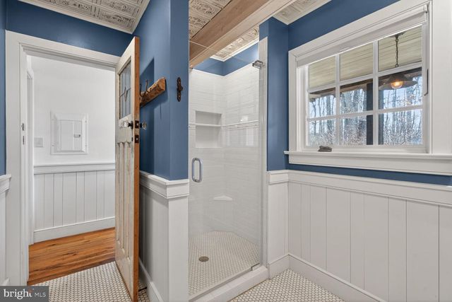 17651 RAVEN ROCKS RD, Bluemont, VA 20135