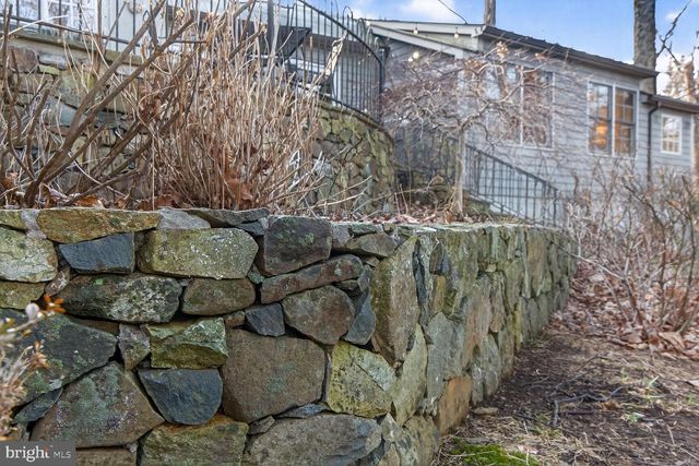 17651 RAVEN ROCKS RD, Bluemont, VA 20135