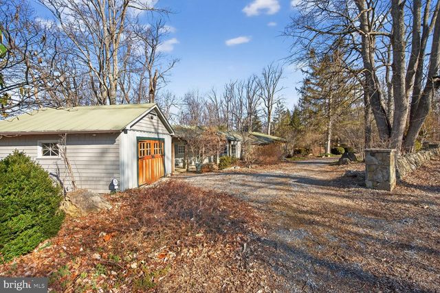 17651 RAVEN ROCKS RD, Bluemont, VA 20135