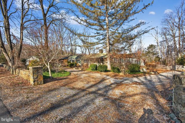 17651 RAVEN ROCKS RD, Bluemont, VA 20135