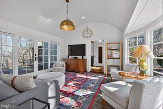 17651 RAVEN ROCKS RD, Bluemont, VA 20135