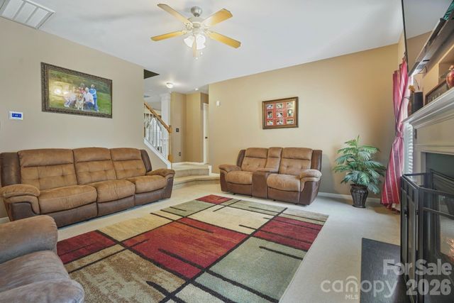 190 Almora Loop, Mooresville, NC 28115