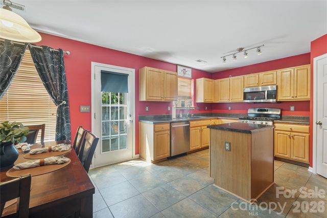 190 Almora Loop, Mooresville, NC 28115