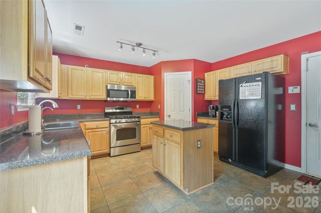 190 Almora Loop, Mooresville, NC 28115