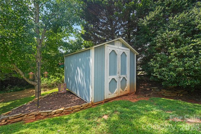 190 Almora Loop, Mooresville, NC 28115