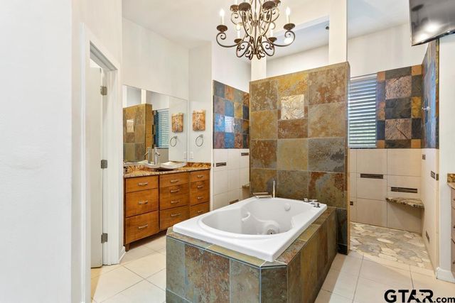 23677 Greenway Dr, Bullard, TX 75757