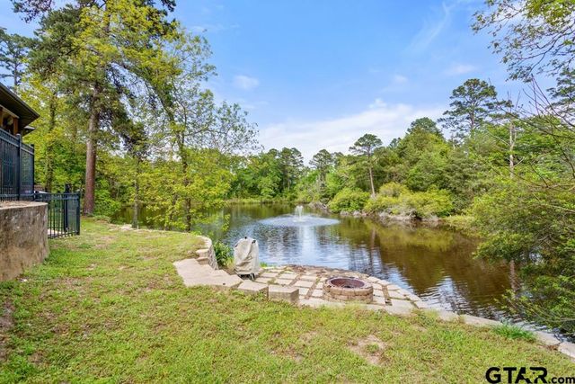 23677 Greenway Dr, Bullard, TX 75757
