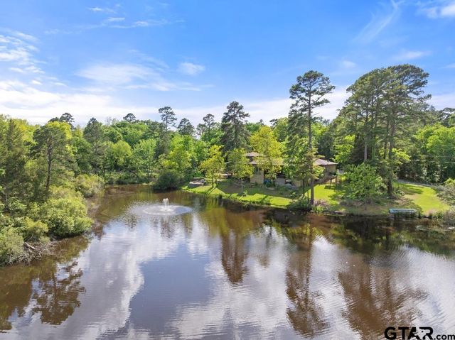 23677 Greenway Dr, Bullard, TX 75757