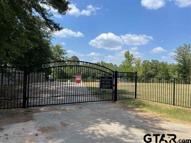 23677 Greenway Dr, Bullard, TX 75757