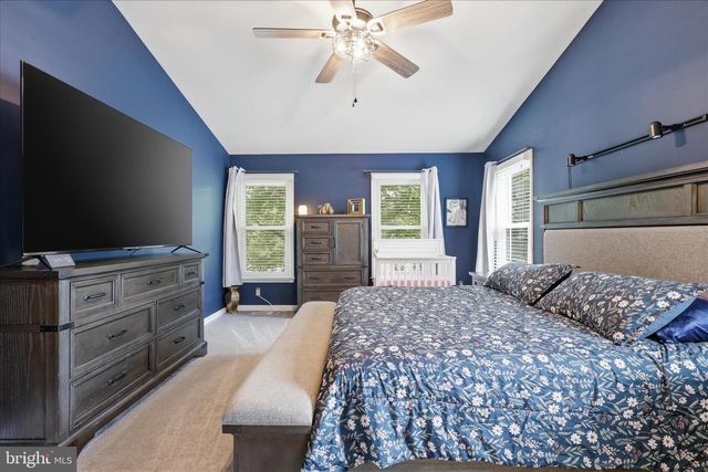 1498 POWELLS TAVERN PL, Herndon, VA 20170