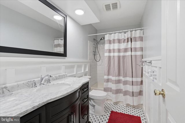 1498 POWELLS TAVERN PL, Herndon, VA 20170