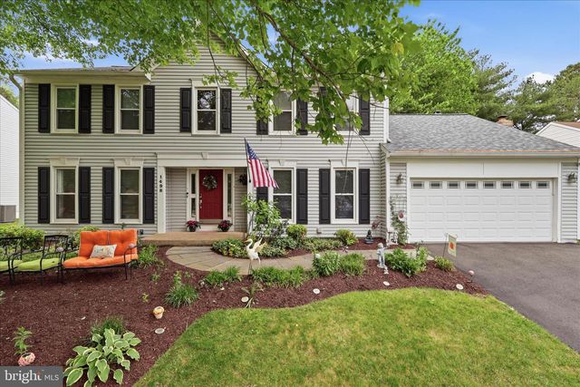 1498 POWELLS TAVERN PL, Herndon, VA 20170