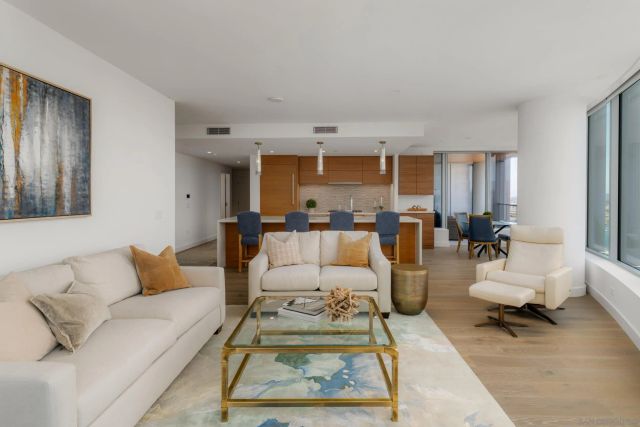 888 W E Street 3105, San Diego, CA 92101