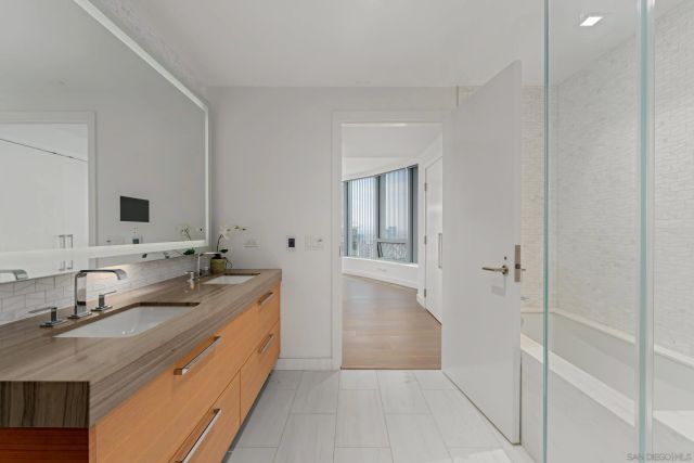 888 W E Street 3105, San Diego, CA 92101