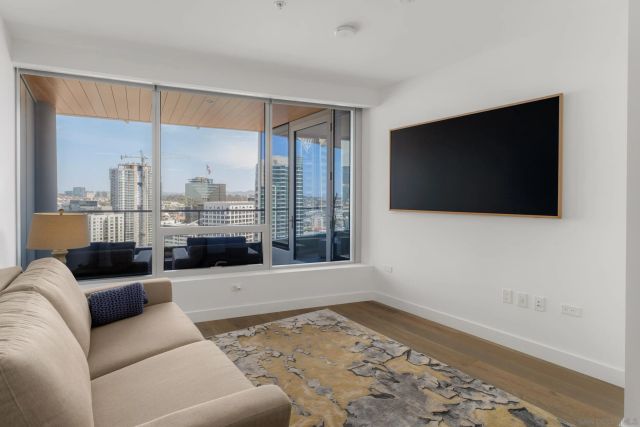 888 W E Street 3105, San Diego, CA 92101