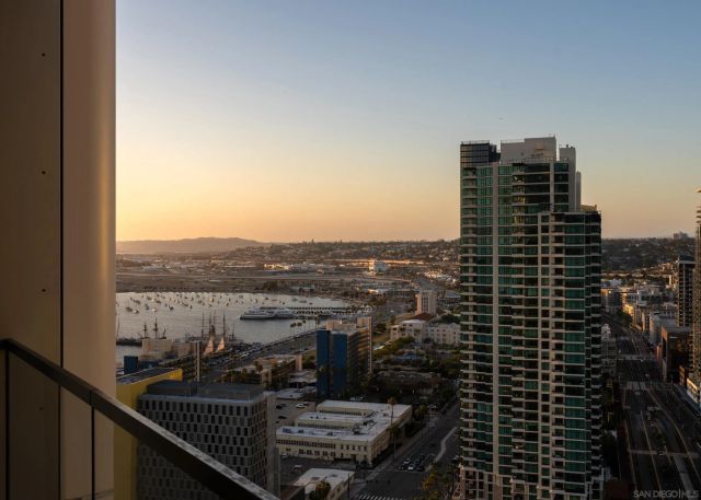 888 W E Street 3105, San Diego, CA 92101