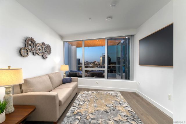 888 W E Street 3105, San Diego, CA 92101