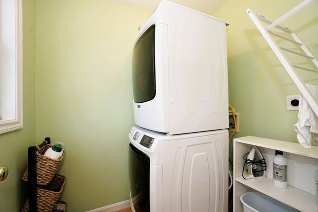 5 Overlook Circle, Haverhill, MA 01835
